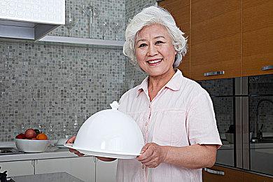 DLSS 4新的高性能模式测试 帧数更高、画质几乎没影响